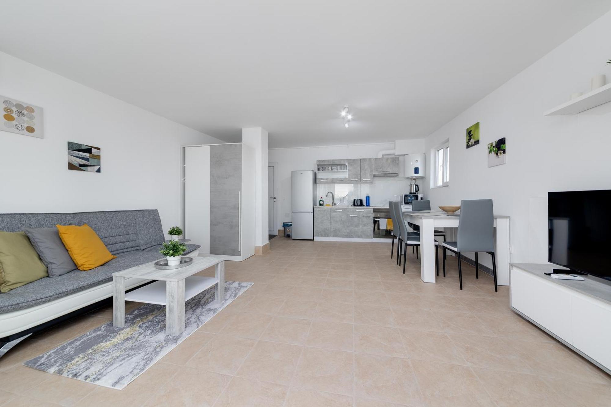 Cosy Apartment Near The Sea تورّيفيِخا المظهر الخارجي الصورة