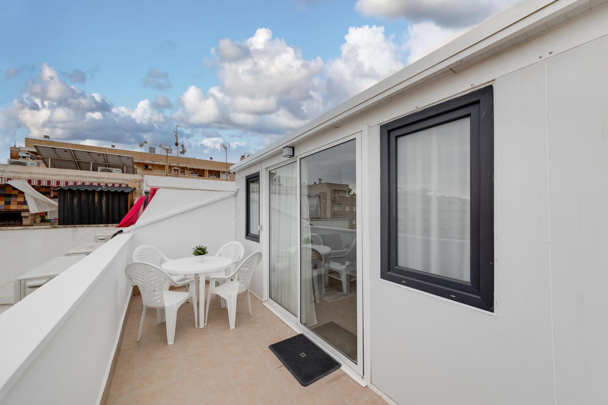 Cosy Apartment Near The Sea تورّيفيِخا المظهر الخارجي الصورة