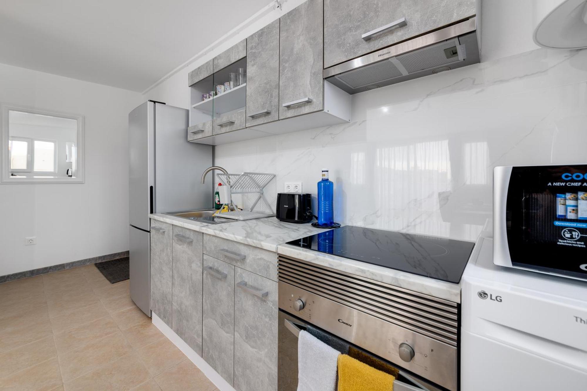 Cosy Apartment Near The Sea تورّيفيِخا المظهر الخارجي الصورة