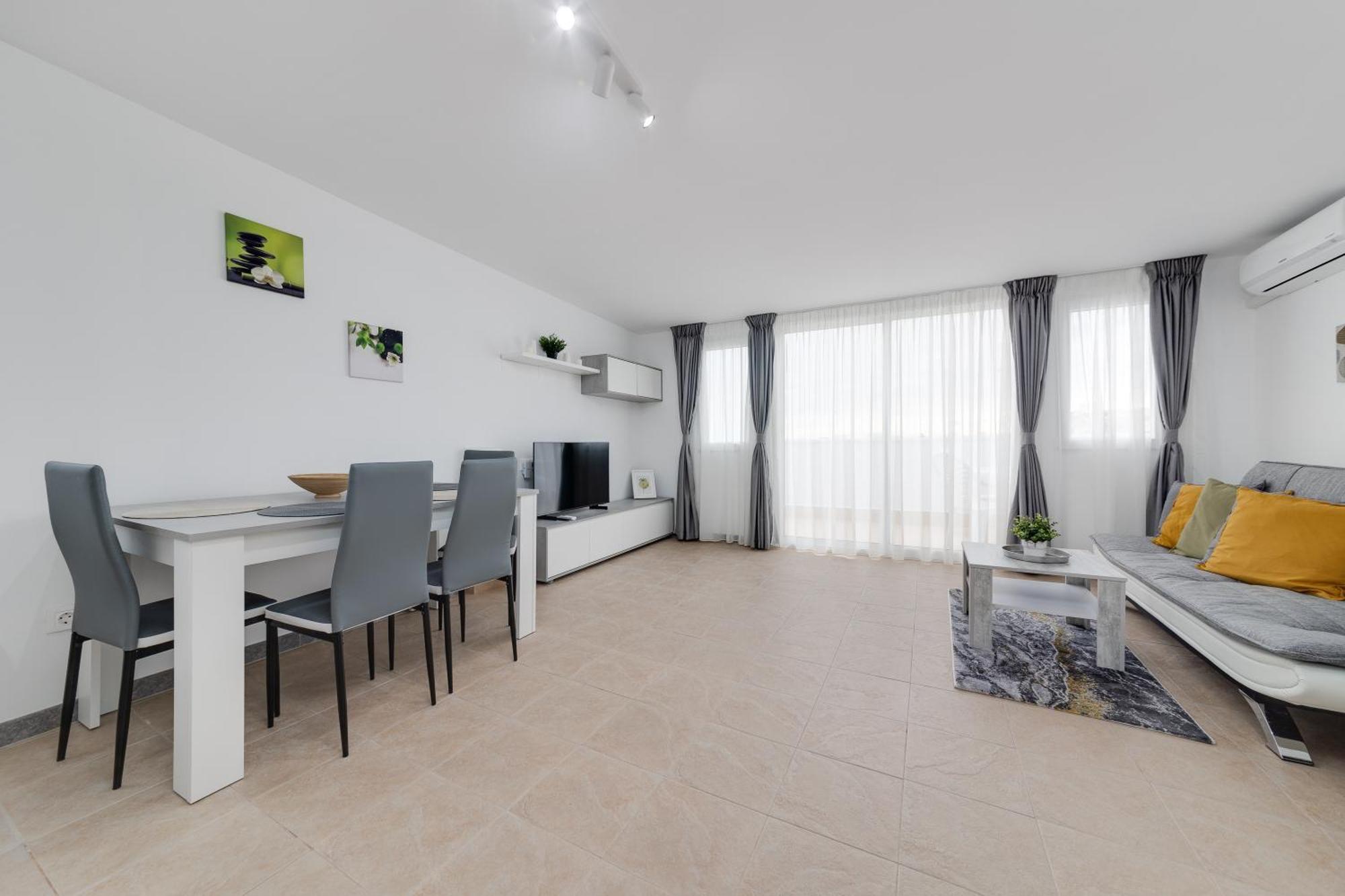 Cosy Apartment Near The Sea تورّيفيِخا المظهر الخارجي الصورة