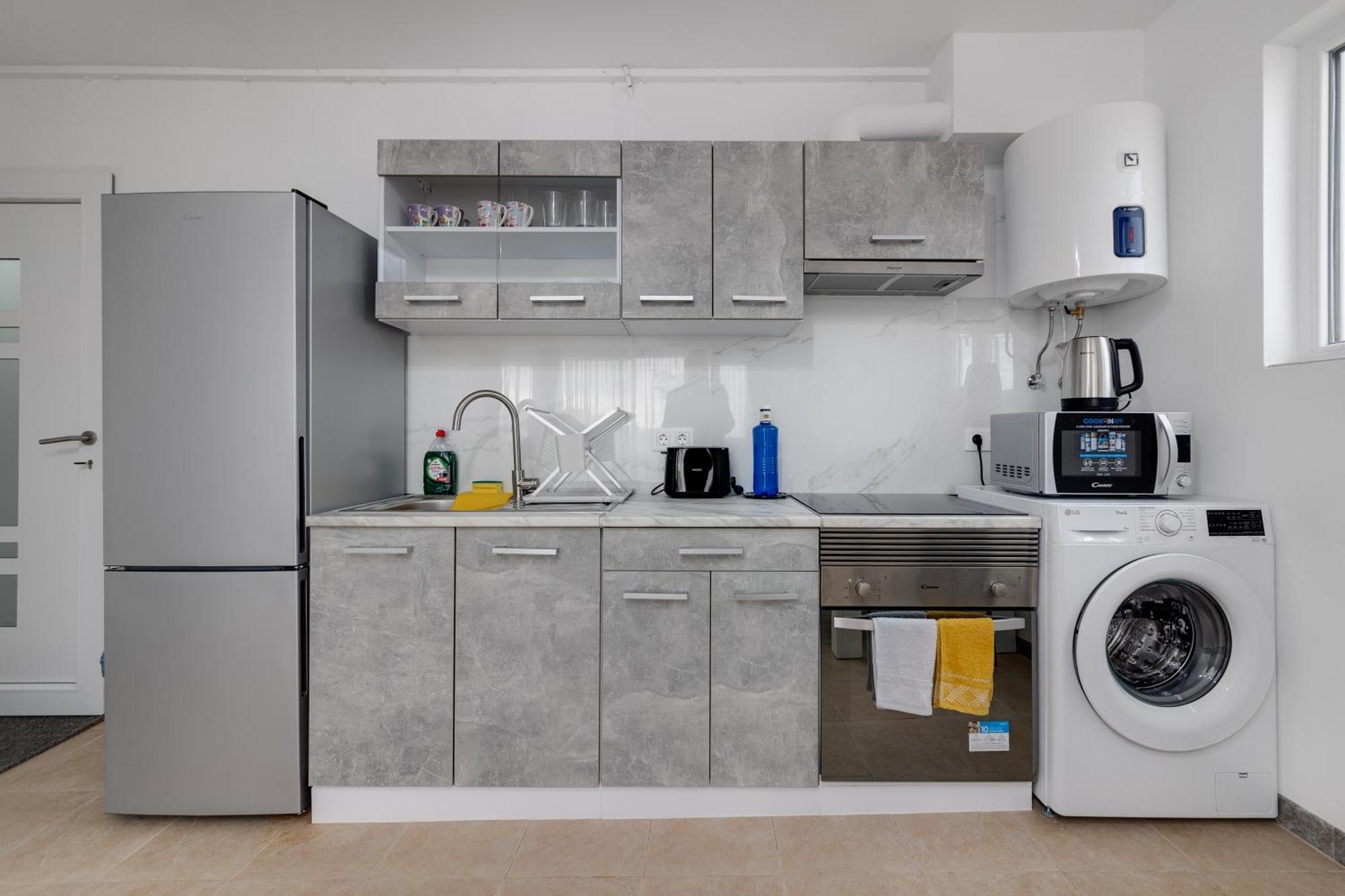 Cosy Apartment Near The Sea تورّيفيِخا المظهر الخارجي الصورة
